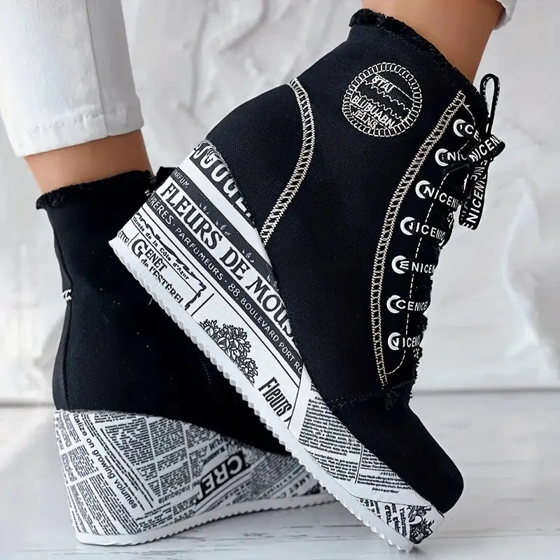 MONTREAL™ DENIM LACE-UP PLATFORM WINTER BOOTS